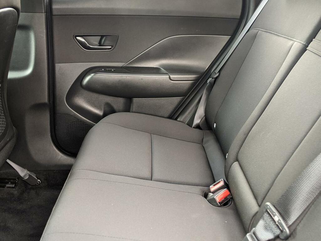 Hyundai Kona Ultimate White #17