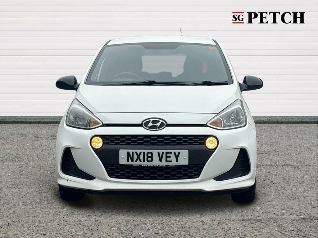 Hyundai I10 Hatchback White #8