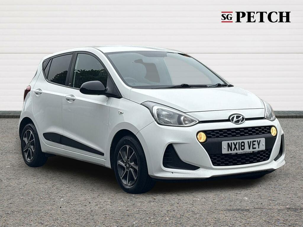 Hyundai I10 Hatchback White #1