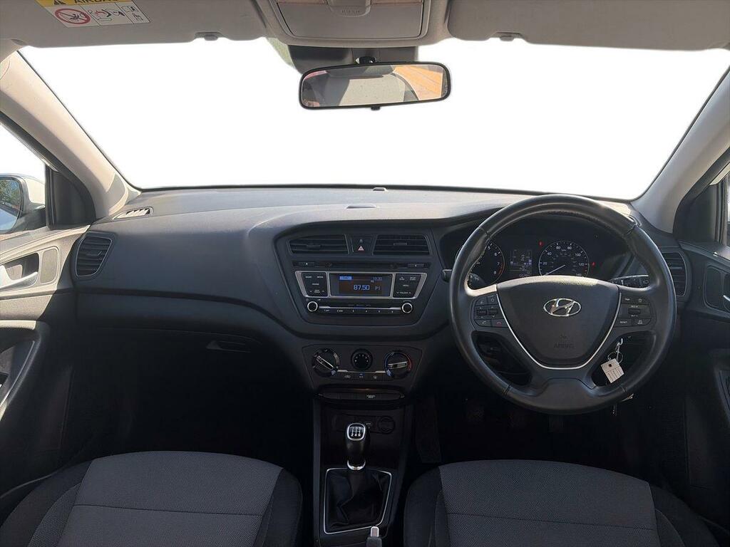 Hyundai I20 Black #11