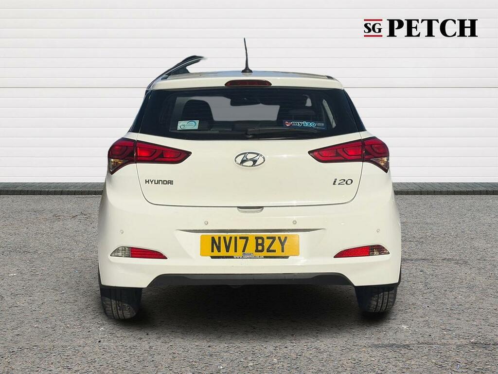 Hyundai I20 Black #4