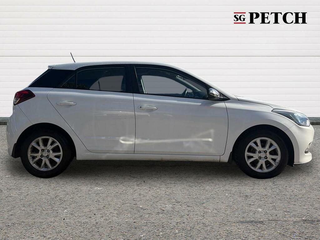 Hyundai I20 Black #2