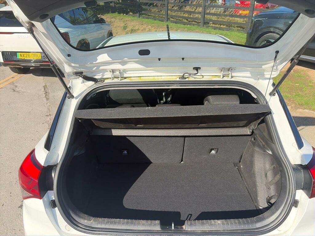 Hyundai I20 Black #18