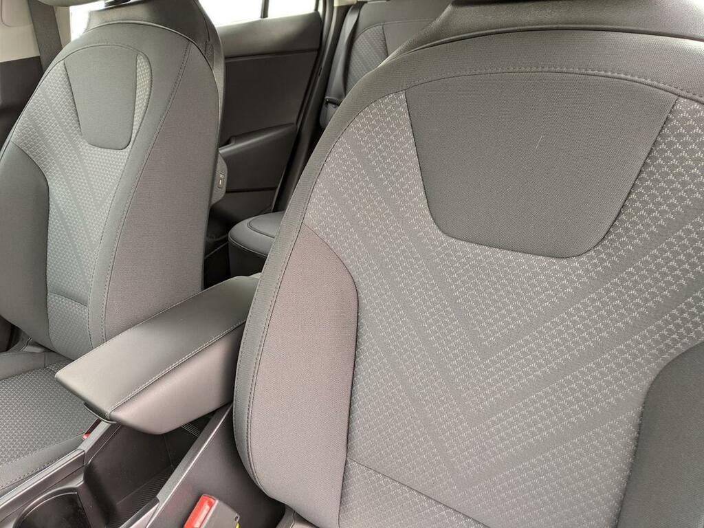Kia Niro Evolve 1.6 Self Charging Hybrid Black #16