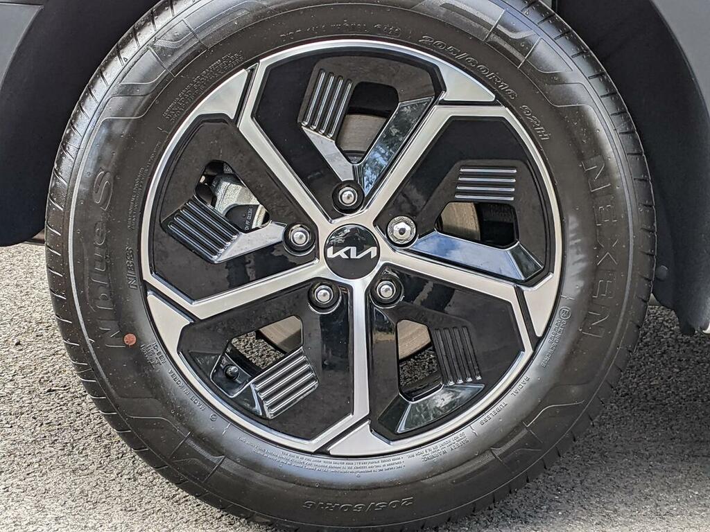 Kia Niro Evolve 1.6 Self Charging Hybrid Black #9