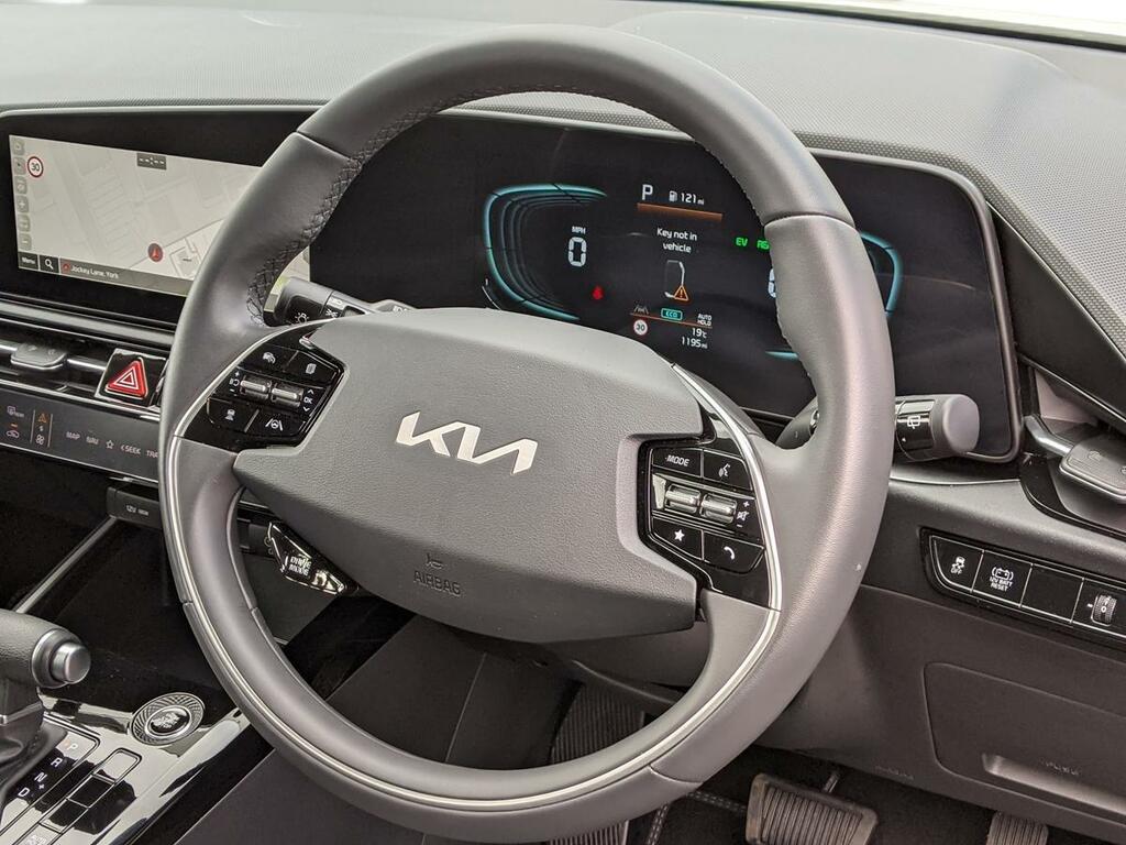 Kia Niro Evolve 1.6 Self Charging Hybrid Black #10