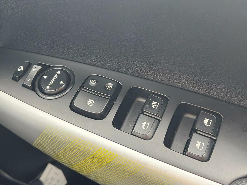 Kia Picanto 1.0 1 4 Seats Yellow #26