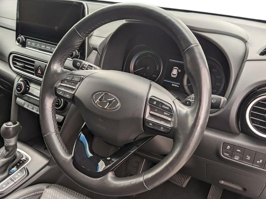 Hyundai Kona Ultimate White #10