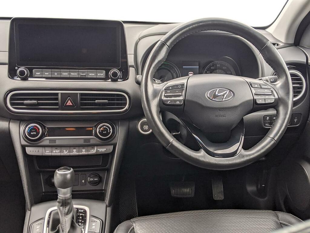 Hyundai Kona Ultimate White #12