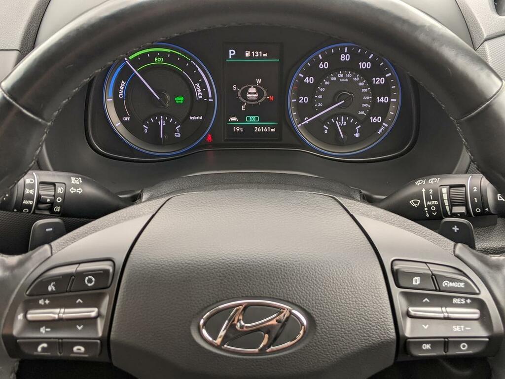 Hyundai Kona Ultimate White #13