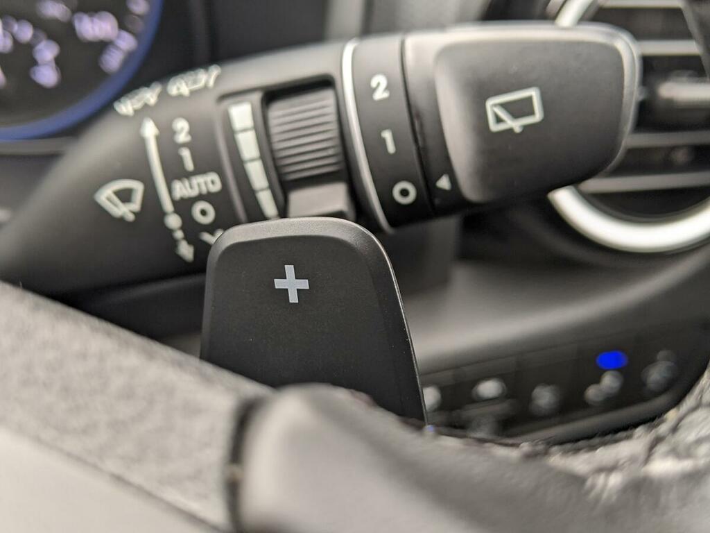 Hyundai Kona Ultimate White #27