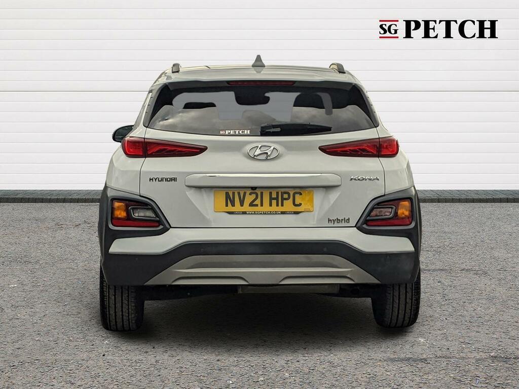 Hyundai Kona Ultimate White #4