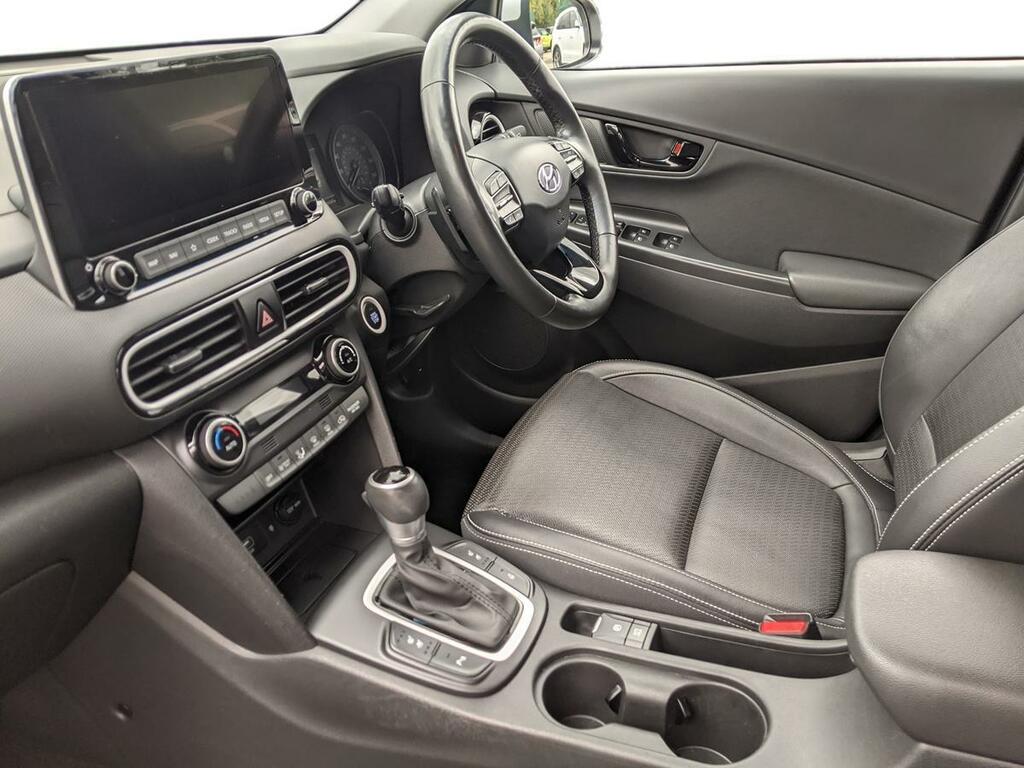 Hyundai Kona Ultimate White #15