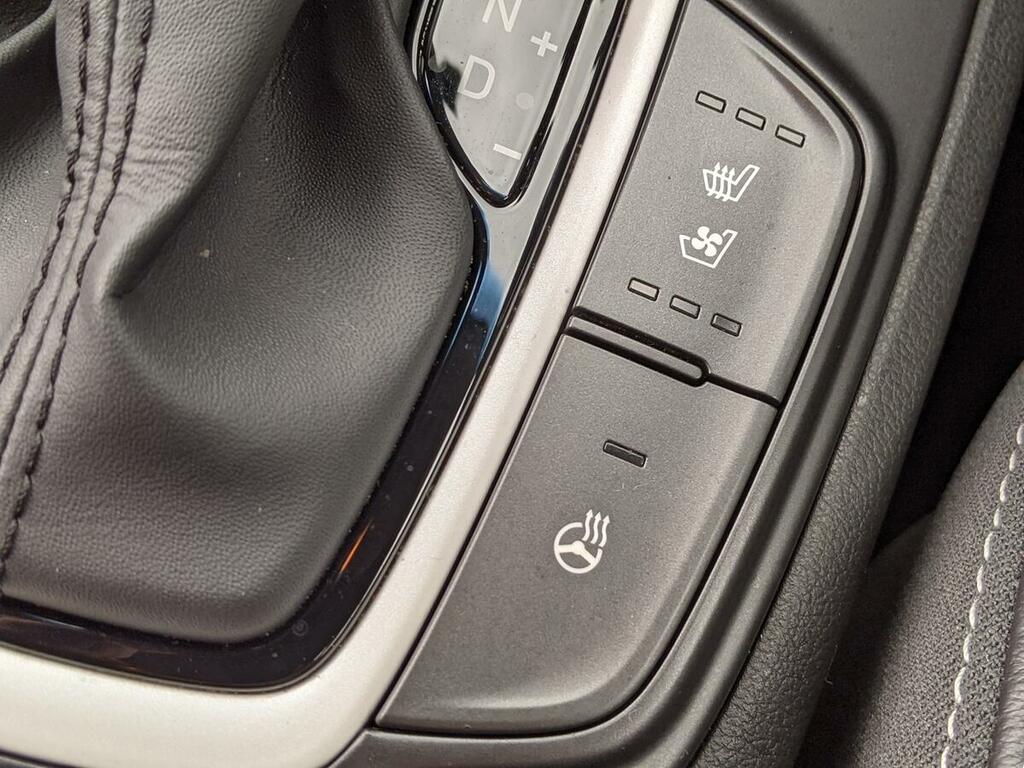 Hyundai Kona Ultimate White #23