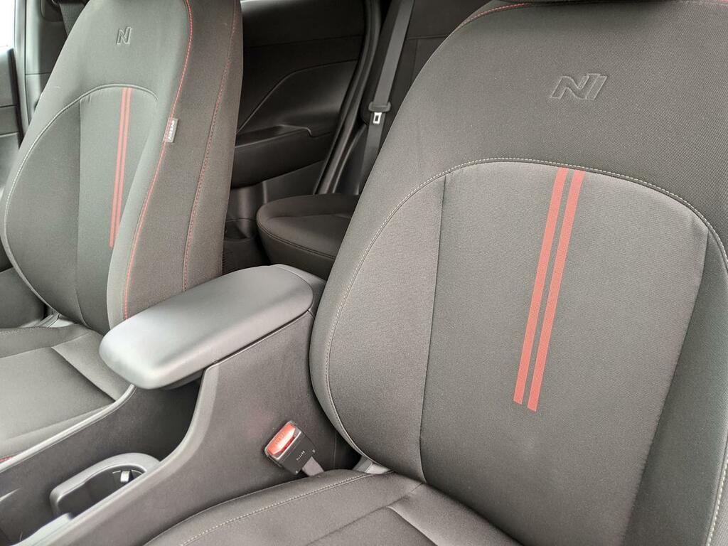Hyundai Kona Advance Grey #16