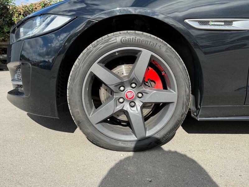 Jaguar XE Black #34