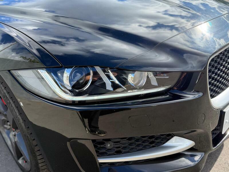 Jaguar XE Black #23