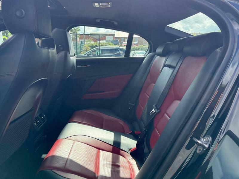 Jaguar XE Black #22
