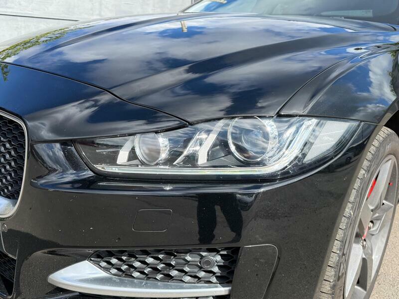 Jaguar XE Black #24