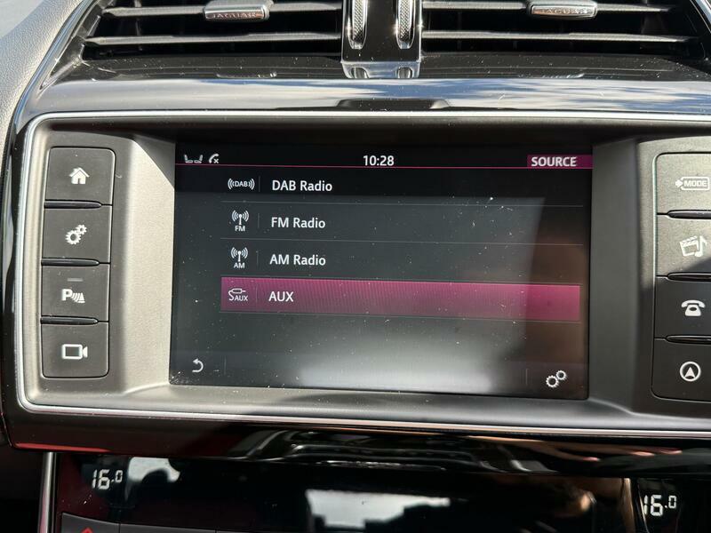Jaguar XE Black #51