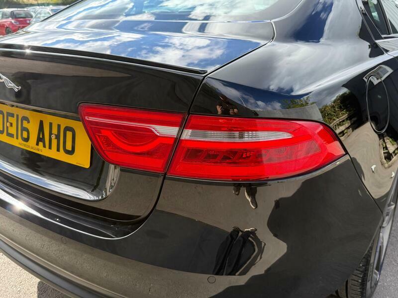Jaguar XE Black #26