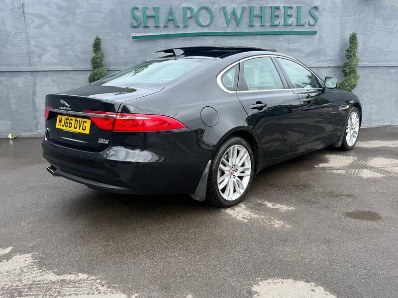 Jaguar XF 2.0D Portfolio Saloon Awd Euro 6 Black #5