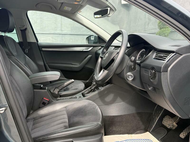 Skoda Octavia Se Black #18
