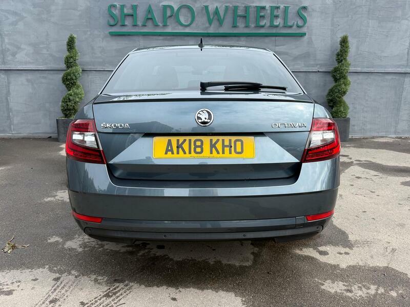 Skoda Octavia Se Black #9