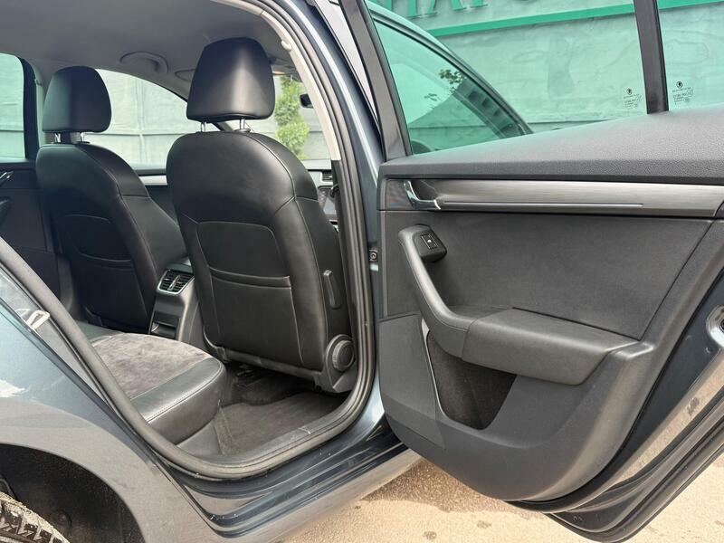 Skoda Octavia Se Black #22