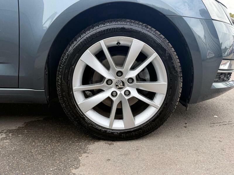 Skoda Octavia Se Black #41