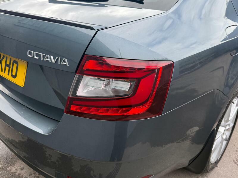 Skoda Octavia Se Black #30