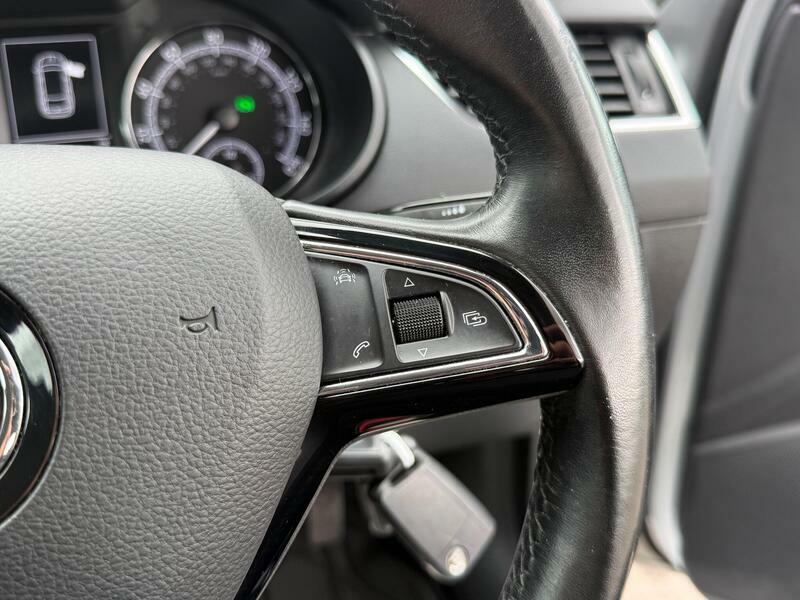 Skoda Octavia Octavia Se Technology Tdi White #40