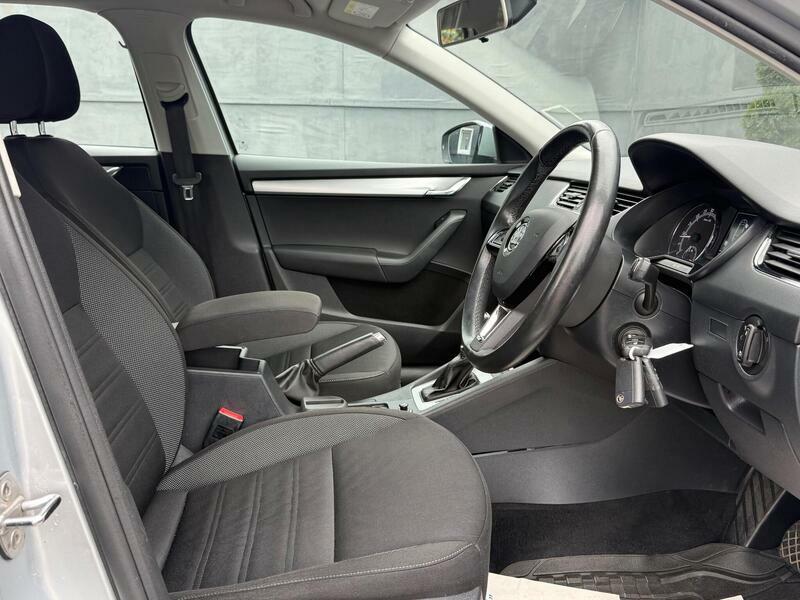 Skoda Octavia Octavia Se Technology Tdi White #16
