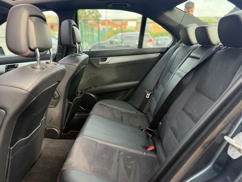 Mercedes-Benz C Class C220 Executive Se Cdi Blueefficiency Black #26