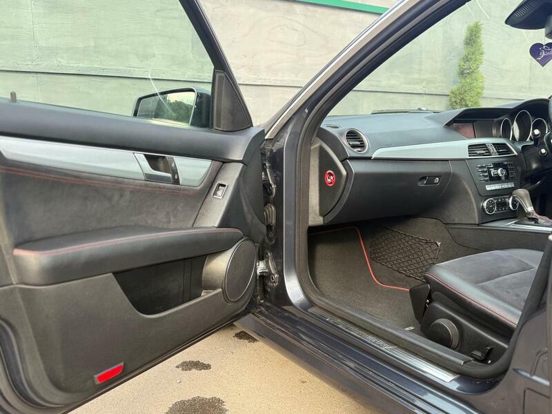 Mercedes-Benz C Class C220 Executive Se Cdi Blueefficiency Black #17
