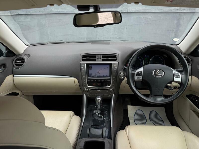Lexus IS 2.5 250 V6 Advance Saloon Euro 5 Black #3