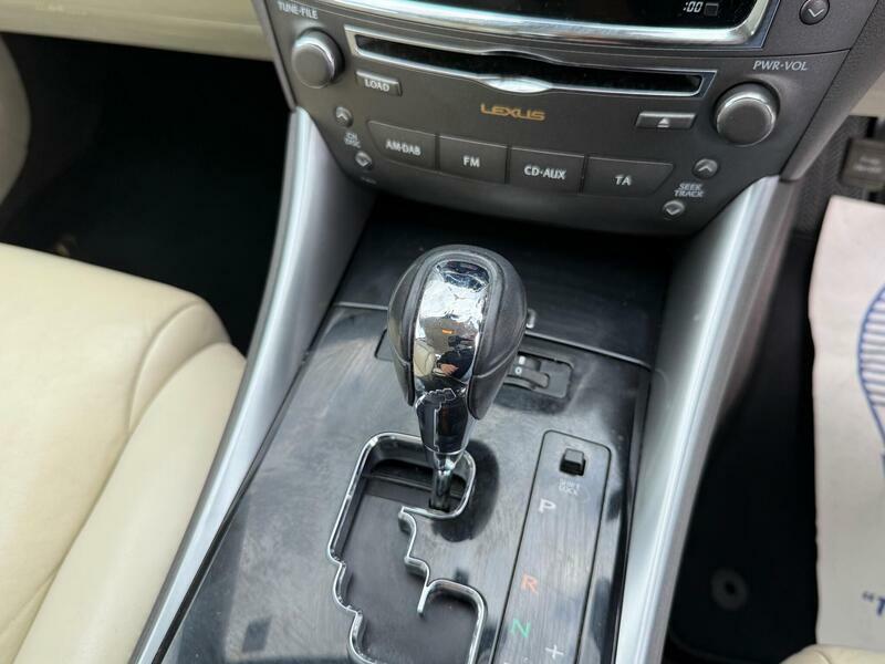 Lexus IS Saloon 2.2 200D Advance Euro 5 201161 Grey #50