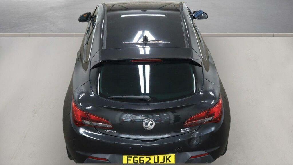 Vauxhall Astra GTC Red #8