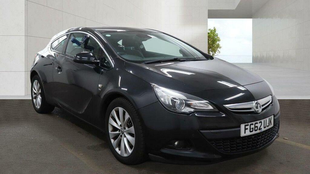 Vauxhall Astra GTC 2.0 Cdti Sri Euro 5 Black