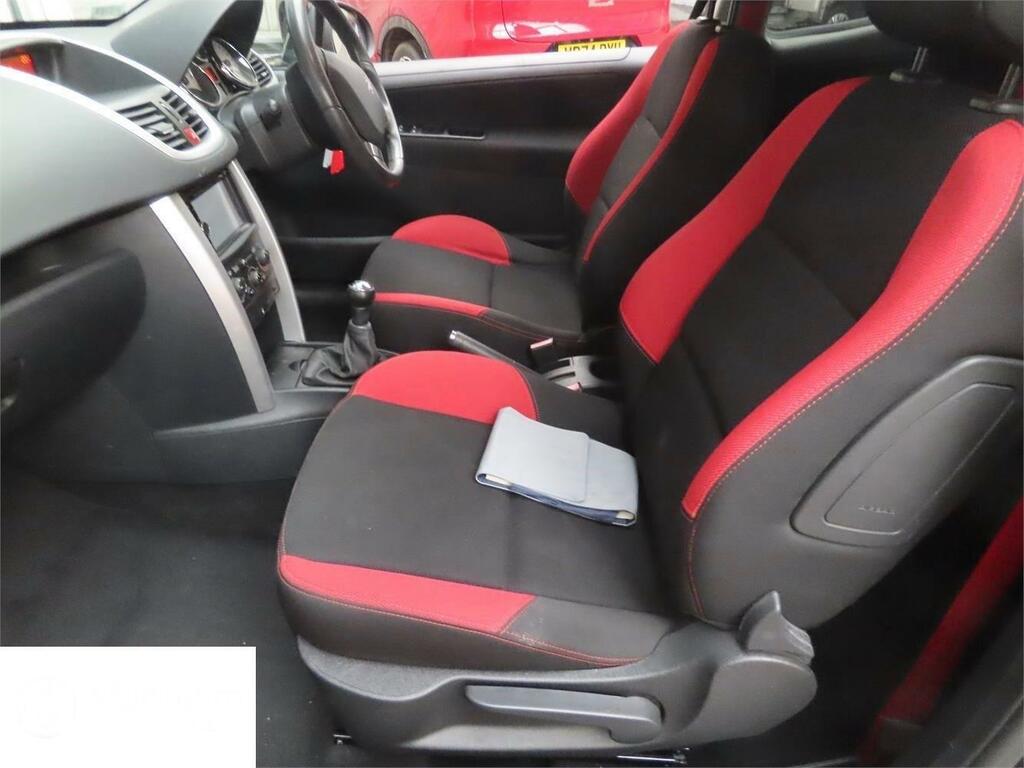 Peugeot 207 Active Silver #2
