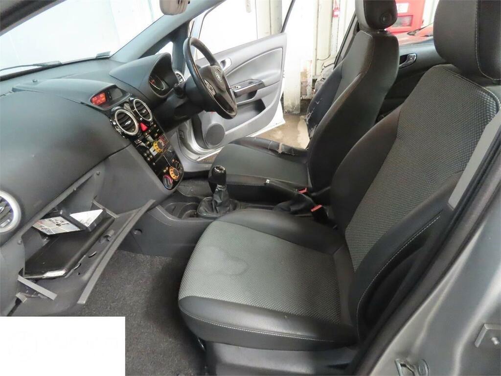 Vauxhall Corsa Se Silver #2
