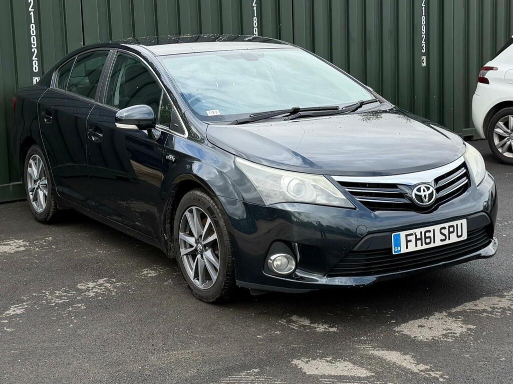 Toyota Avensis 2.2 D-cat Tr Euro 5 Grey