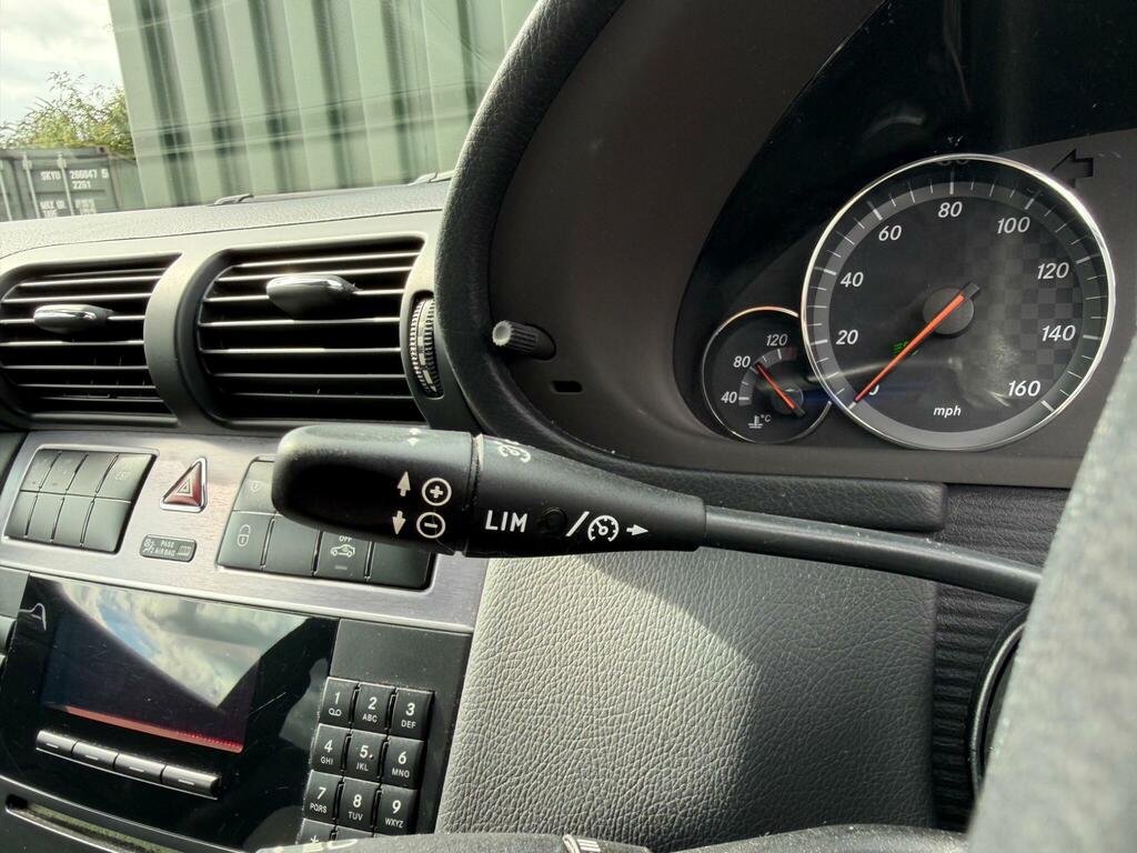 Mercedes-Benz CLC Class 200 Cdi Se Black #19