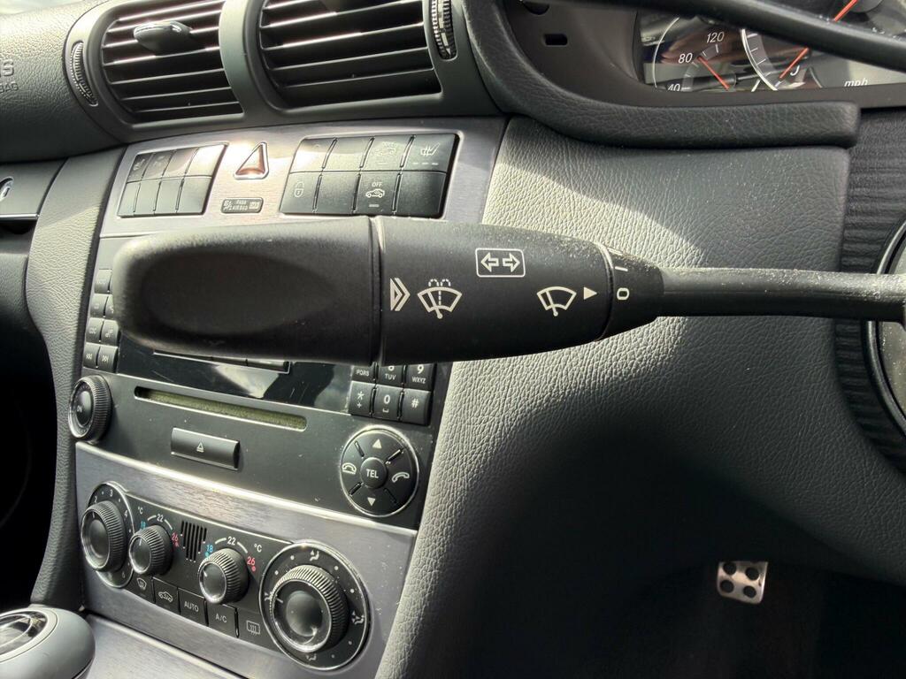 Mercedes-Benz CLC Class 200 Cdi Se Black #20