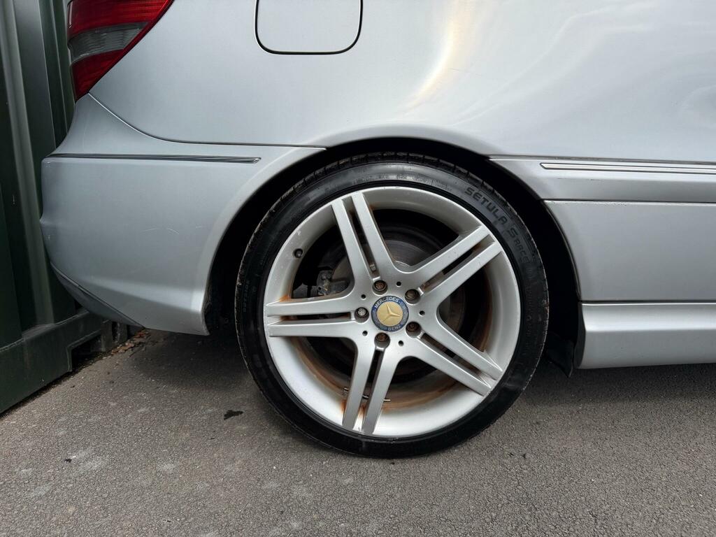 Mercedes-Benz CLC Class 200 Cdi Se Black #26