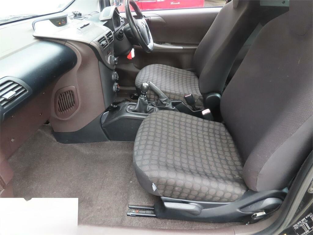 Toyota IQ 1.0 Vvt-i Euro 4 Black #2