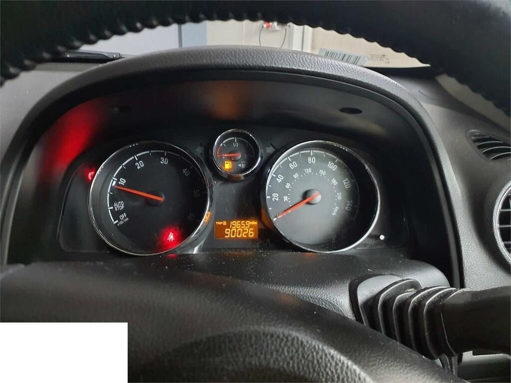 Vauxhall Antara Se White #3