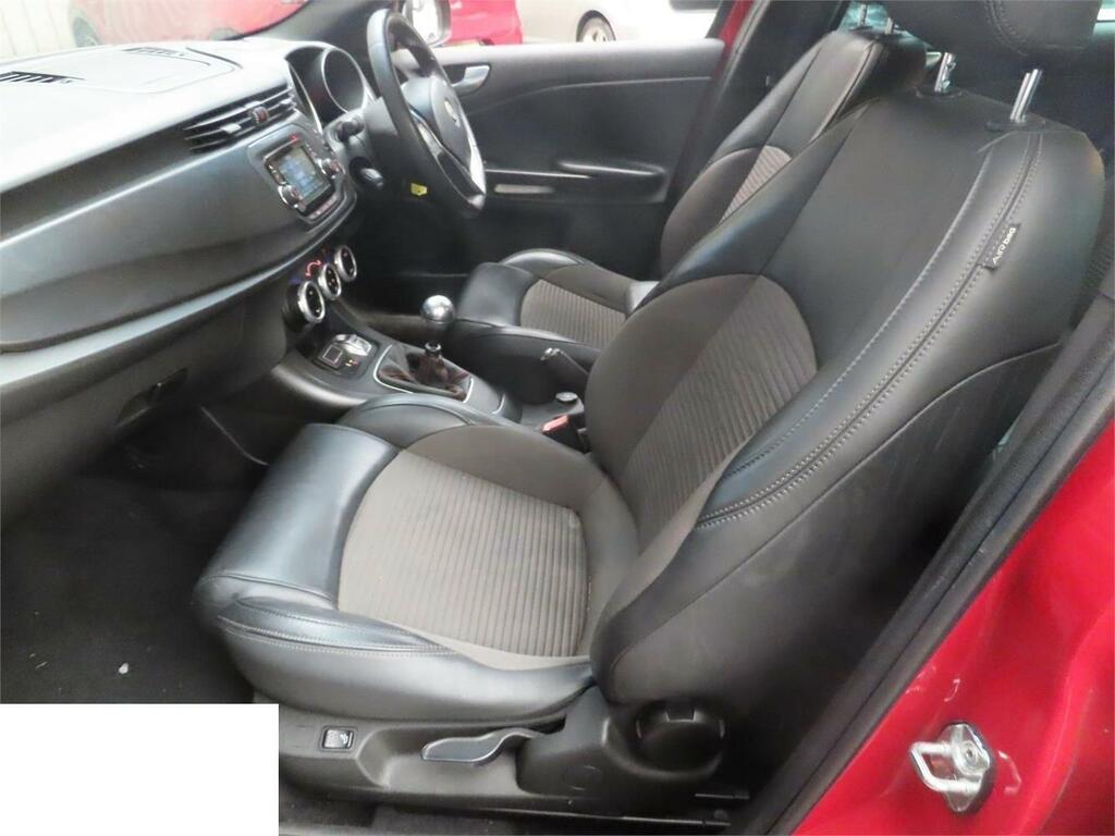 Alfa Romeo Giulietta Exclusive Red #2