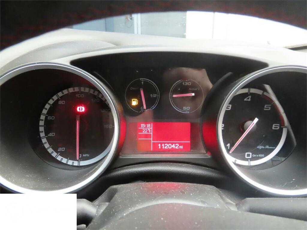 Alfa Romeo Giulietta Exclusive Red #3