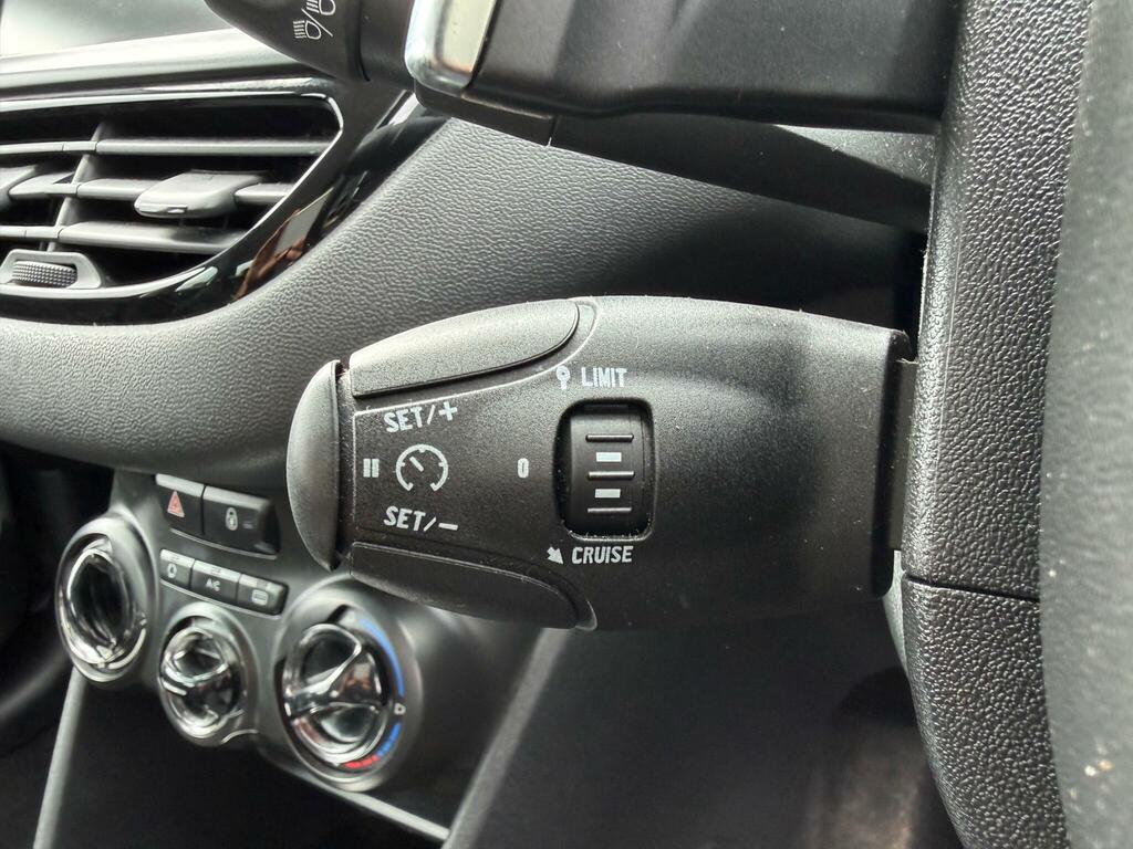 Peugeot 208 1.2 Vti Access White #21